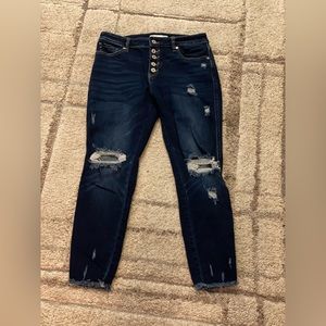 KanCan high rise women’s jeans,distressed, like new